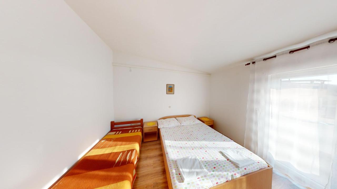 Jaska & Jelica House Apartments Metajna Buitenkant foto