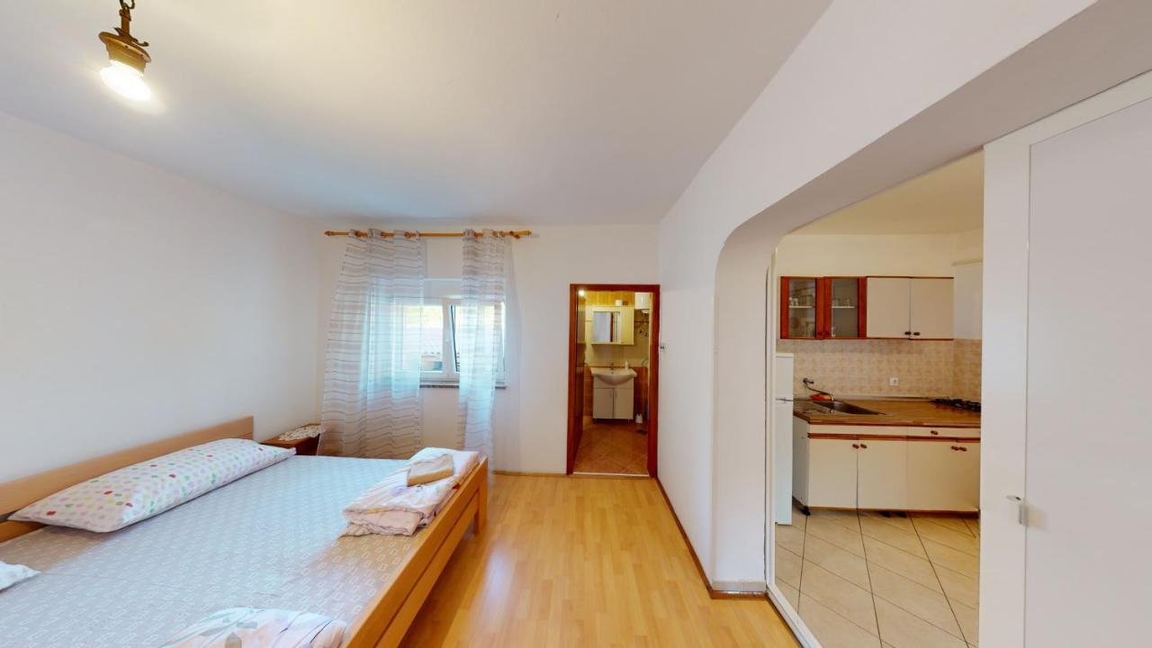 Jaska & Jelica House Apartments Metajna Buitenkant foto